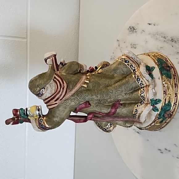 Vintage Musical Porcelain Santa with Bunnies Plays I wish you a Merry Christmas - Picture 15 of 16